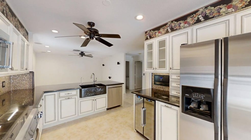 Building Photo - 23330 La Vida Way