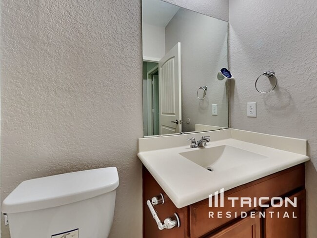 Building Photo - 5907 Cielo Ranch