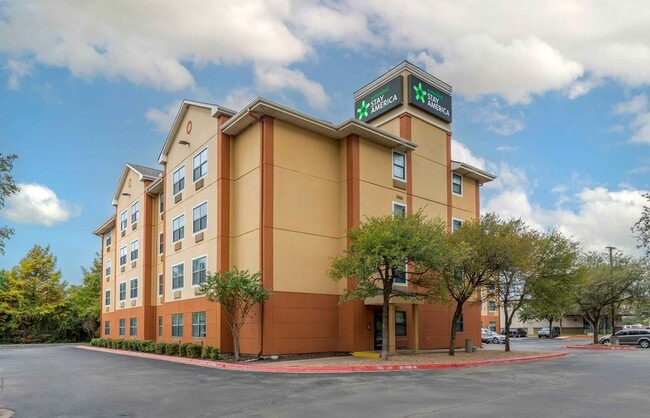 Building Photo - 13858 N US Hwy 183