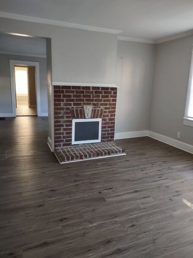 Building Photo - Birmingham