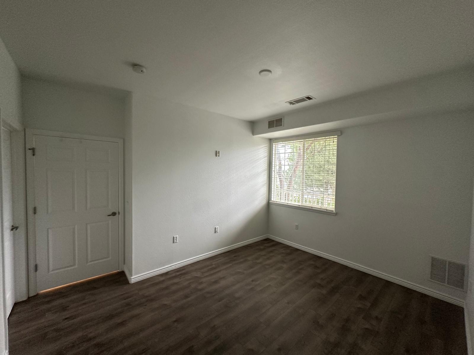 Building Photo - 2672 S Cathay Way