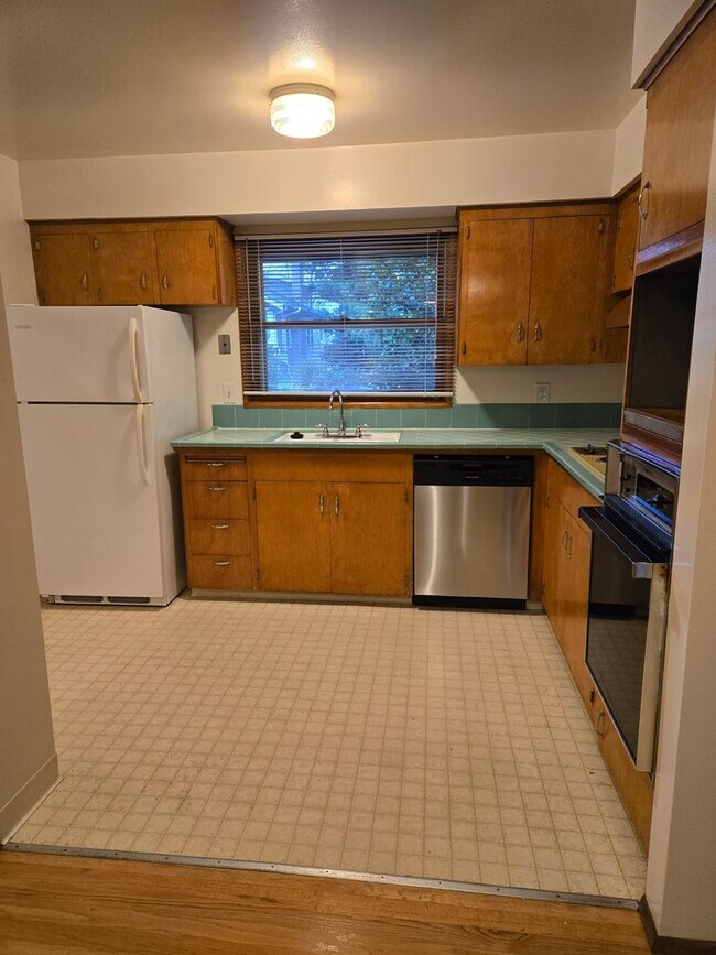 Building Photo - 266