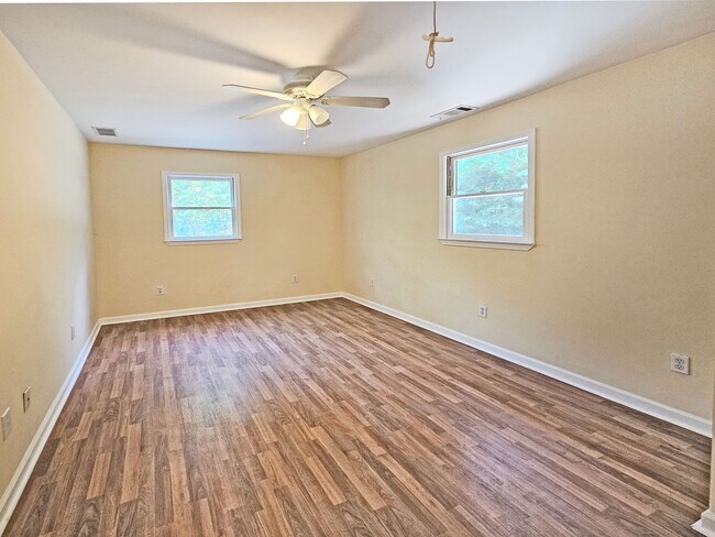 Building Photo - COMING: Spacious East Cobb Cape Cod with Main-Level Primary Suite & 3-Car Garage