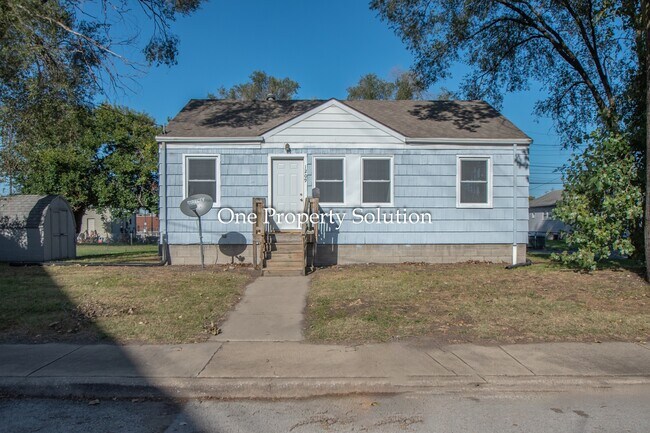 Primary Photo - 1209 Logan St