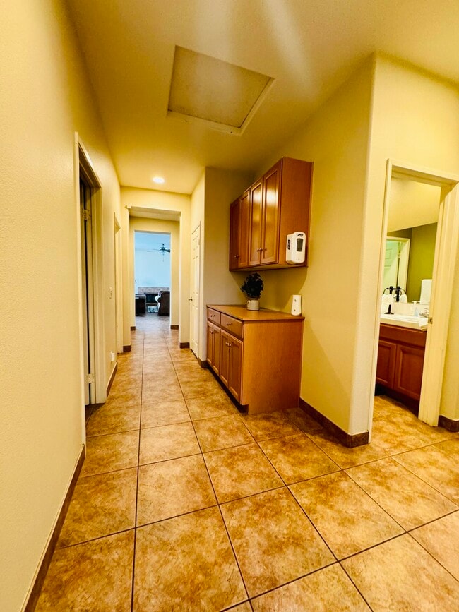 Building Photo - 47398 Manteca Ct