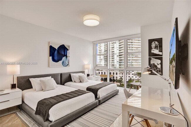 Building Photo - 400 Alton Rd