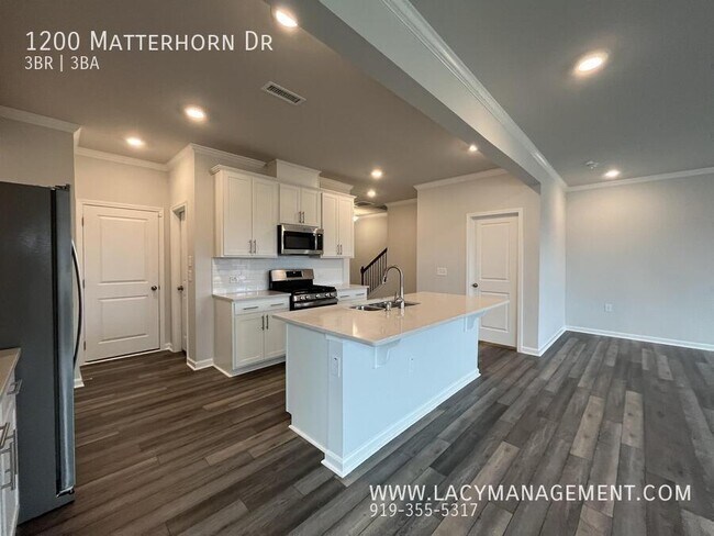 Building Photo - 1200 Matterhorn Dr