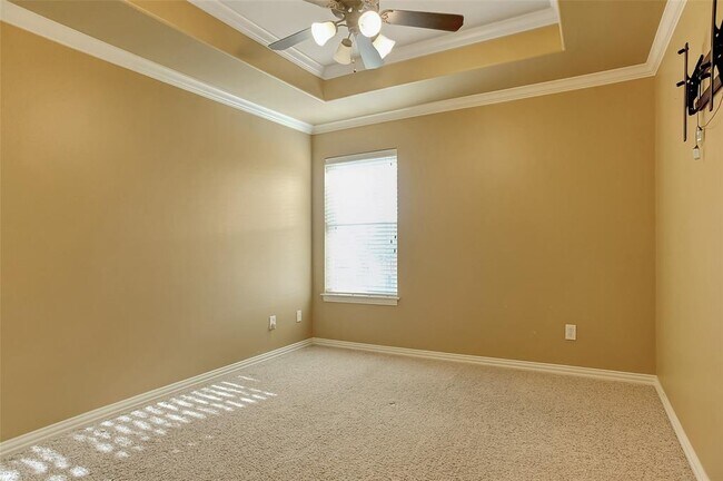 Building Photo - 3815 Sumner Ct