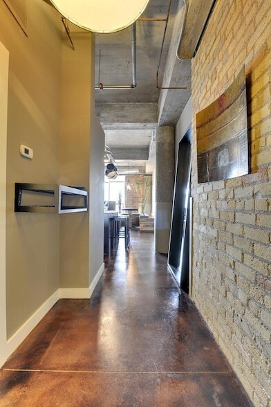 Building Photo - 901 N 3rd St