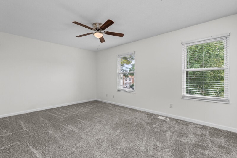 Building Photo - 1328 Sunny Slope Dr