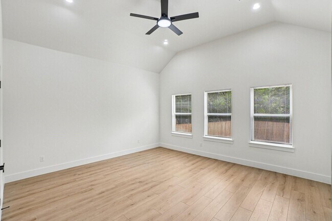 Building Photo - 1626 Stoneman St