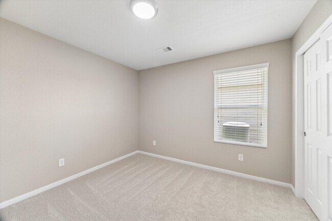 Building Photo - 9966 Chimney Swift Ln