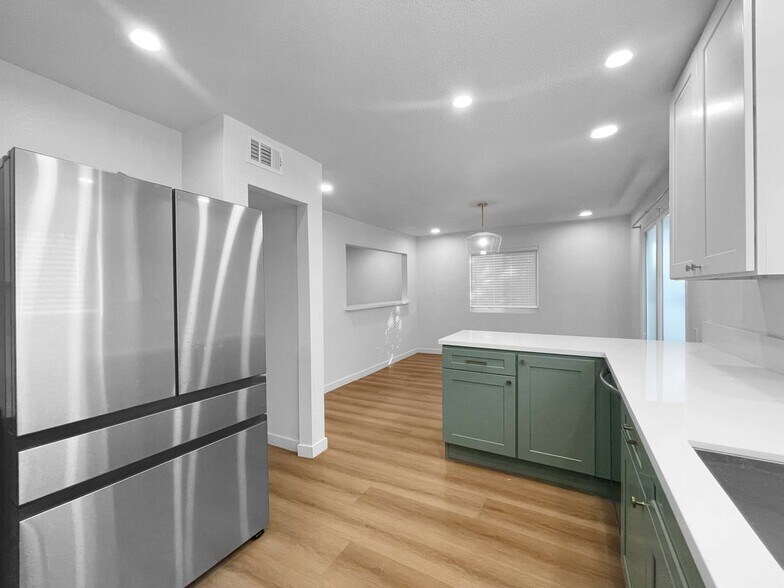 Building Photo - 1335 W 139th, 101