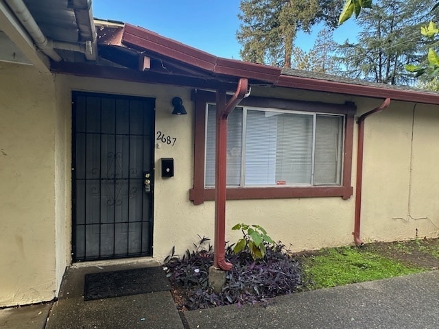 Building Photo - Stockton 2 Bedroom 1 Bathroom Triplex