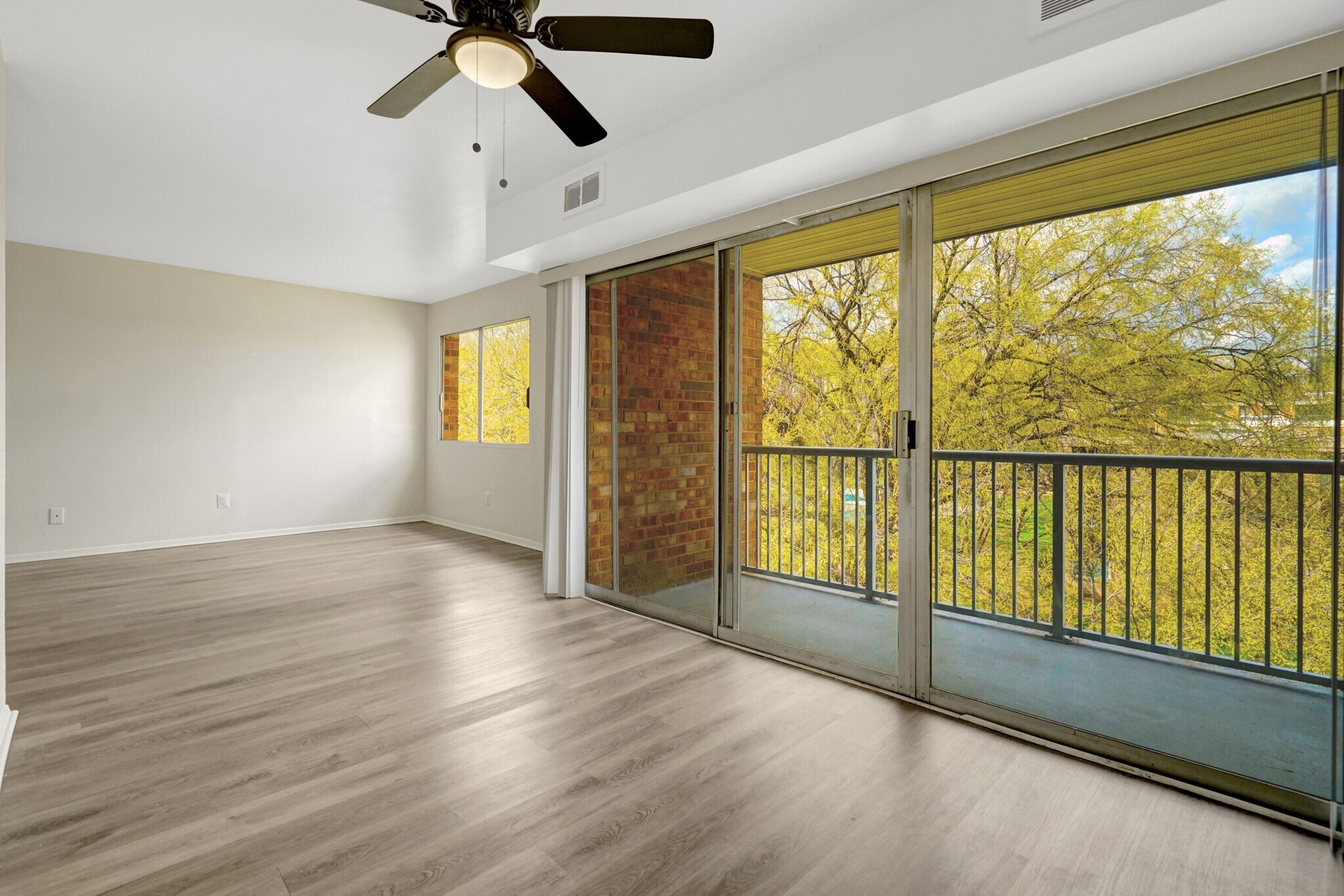 Building Photo - 2904 Kings Chapel Rd