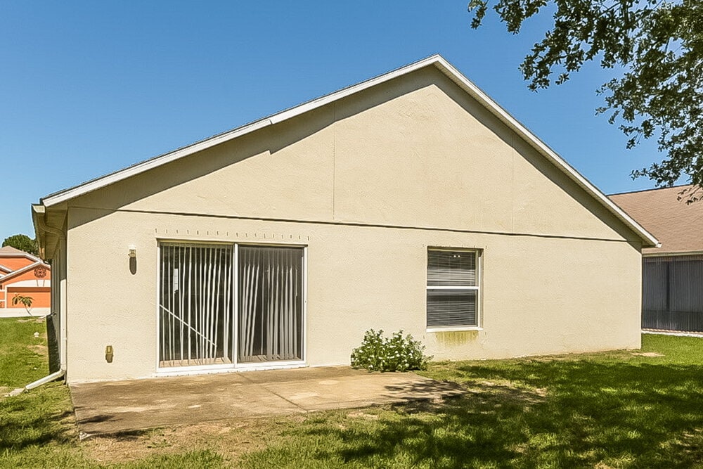 Building Photo - 1050 Bluegrass Dr