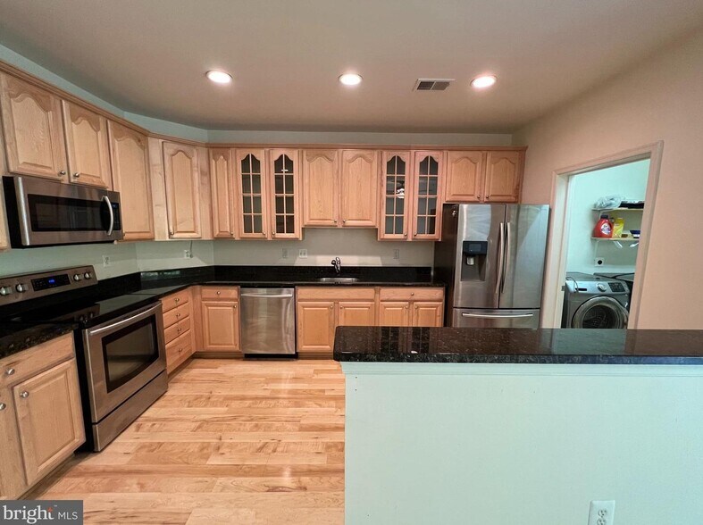 Primary Photo - 4806 Mantlewood Way