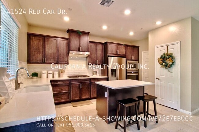 Building Photo - 41524 Red Car Dr