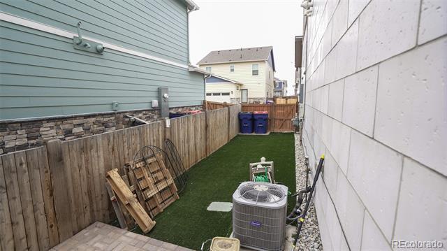 Building Photo - 21793 E 8th Ave