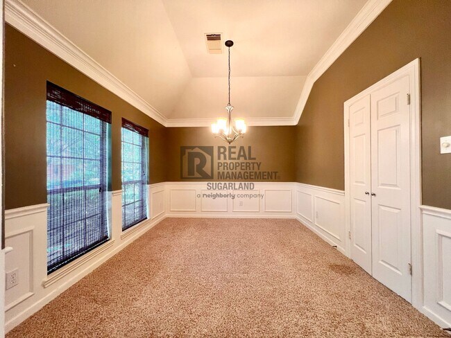Building Photo - Gorgeous One Story Home in Sugar Land, TX