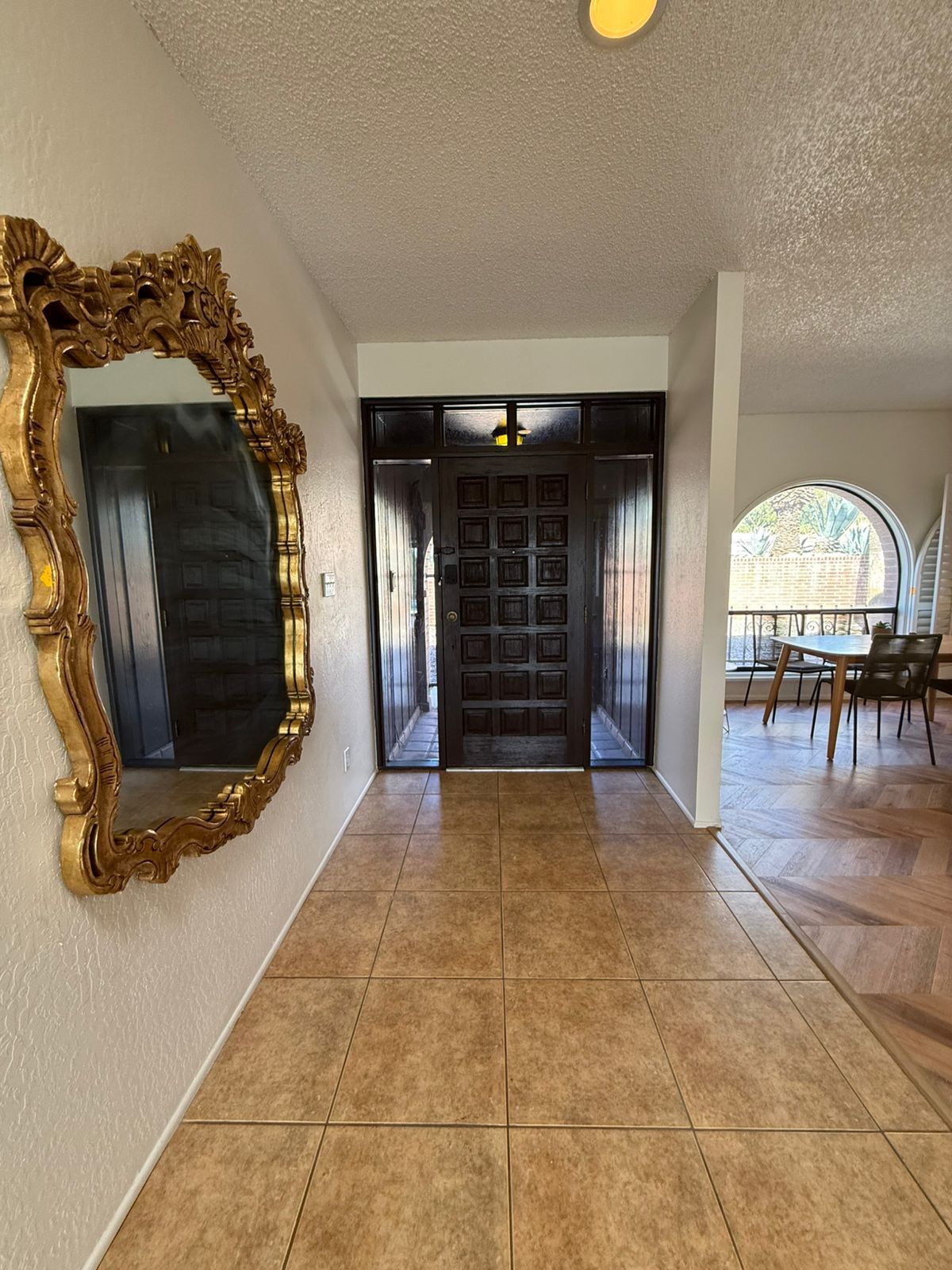 Building Photo - 1402 E Big Rock Rd