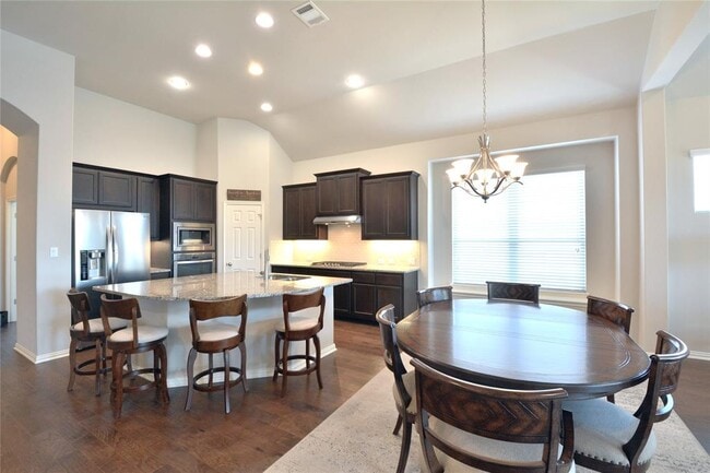 Building Photo - 142 Venice Cove