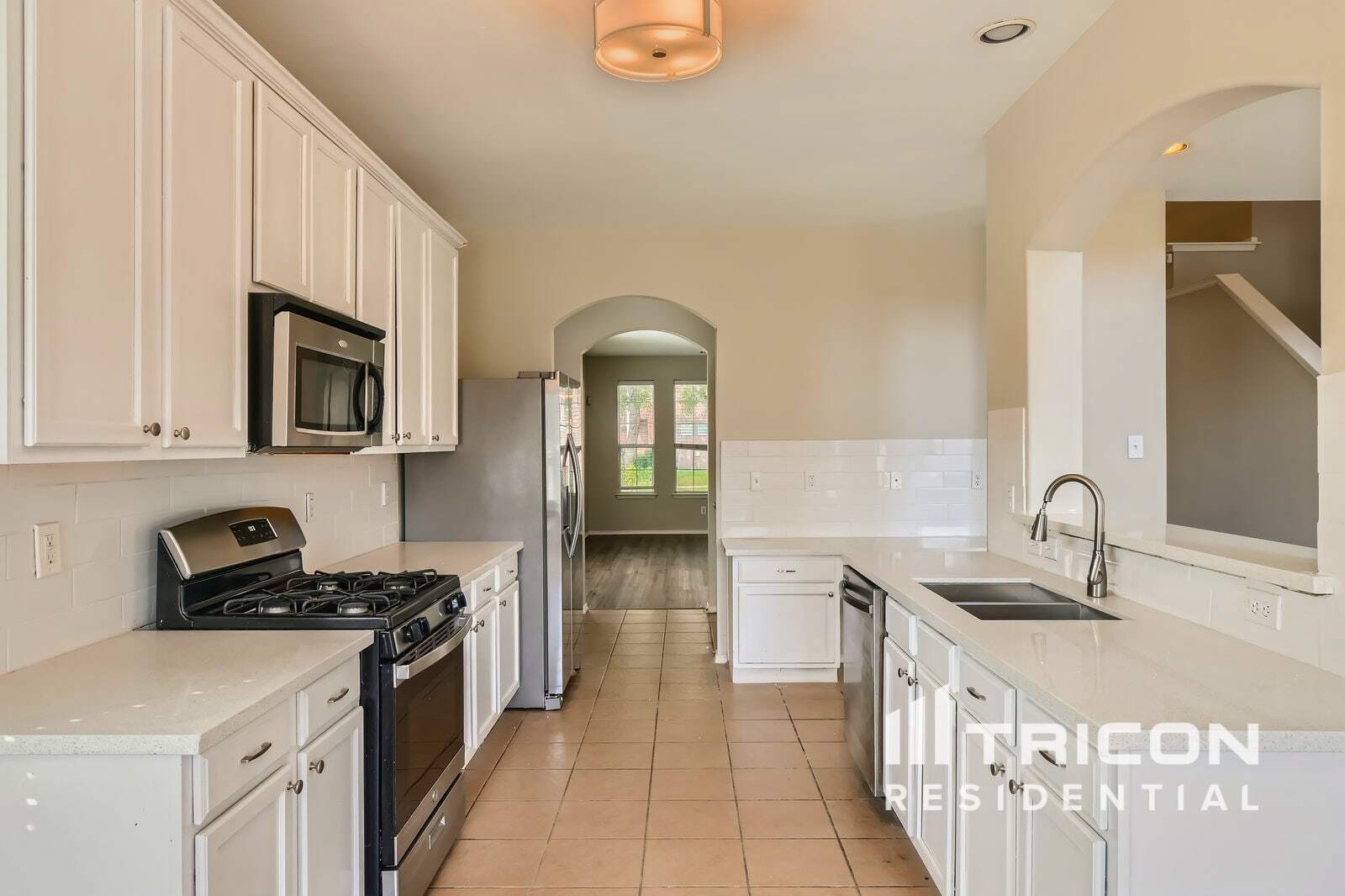 Building Photo - 5824 Somerton Dr