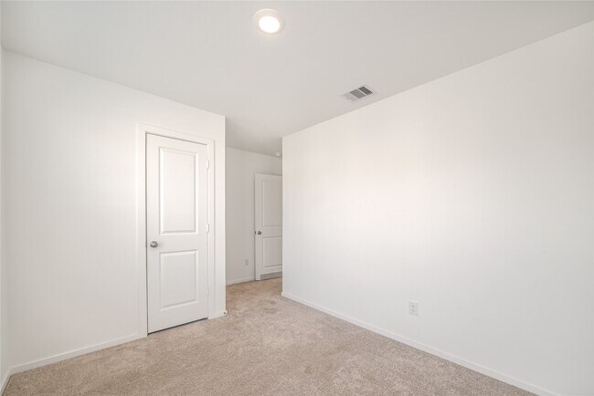 Building Photo - 21458 Carosella Dr