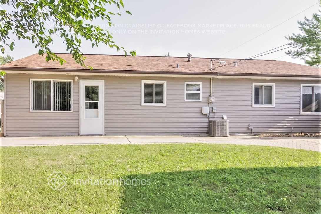 Building Photo - 5192 Greentree Rd