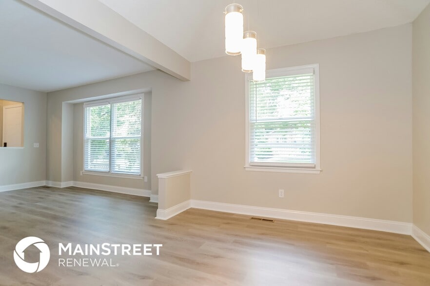 Building Photo - 13131 W 100th St