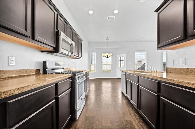 Building Photo - 5234 Jasmine Valley Ct
