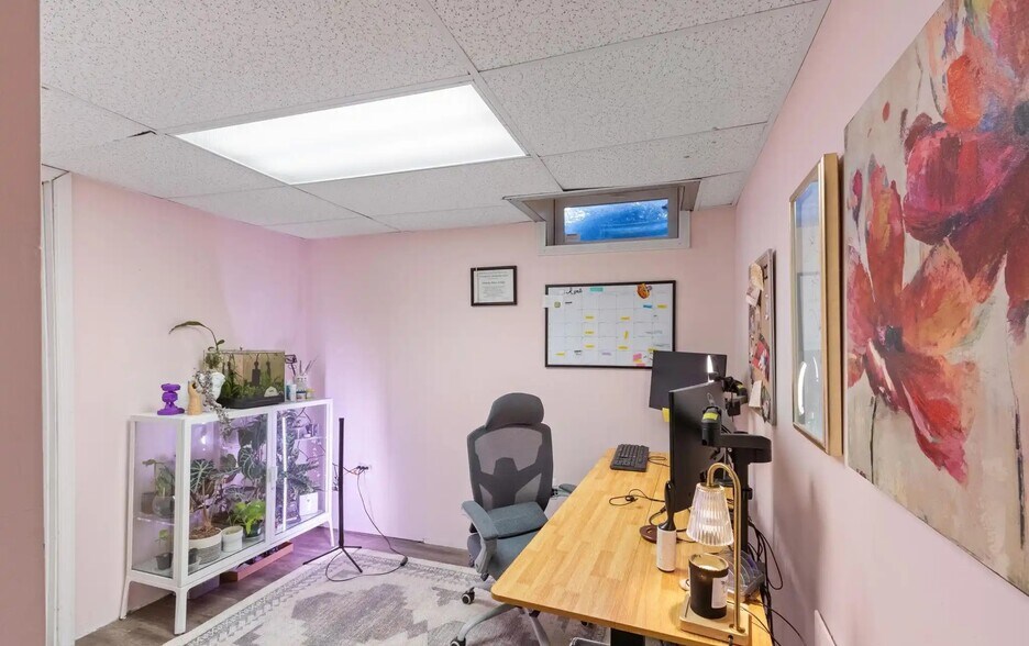 Building Photo - 6 Beau Ridge Dr