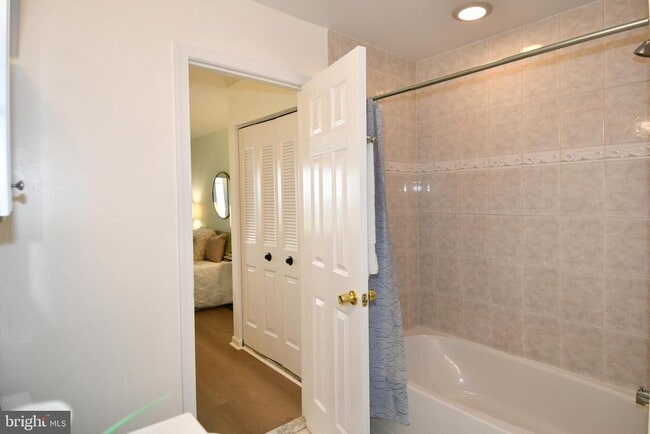 Building Photo - 2797 Yarling Ct