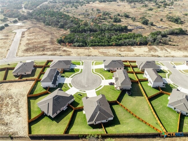 Building Photo - 106 Logan Ct