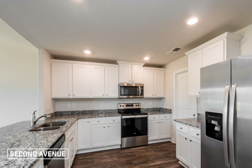 Building Photo - 1013 Sease Gdn Ct