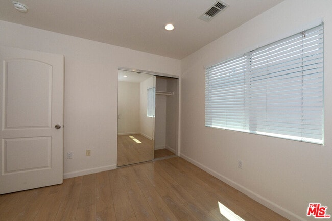 Building Photo - 7834 Flight Ave