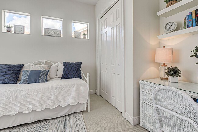 Building Photo - 3br/2ba Pool Home in Venetia