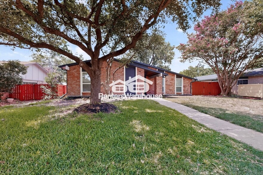 Building Photo - 1527 Cherokee Trail