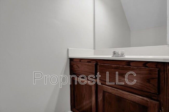 Building Photo - 7349 Perrin Cove