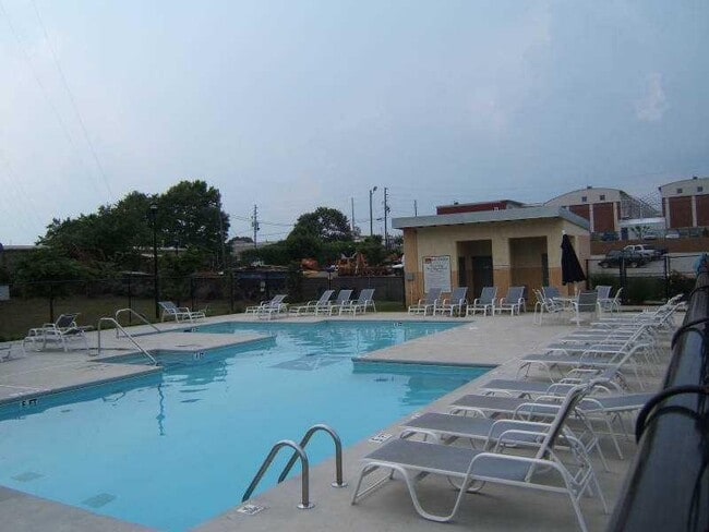 Building Photo - 195 Arizona Ave NE