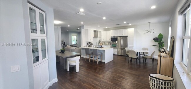 Building Photo - 833 Vista Meadows Dr