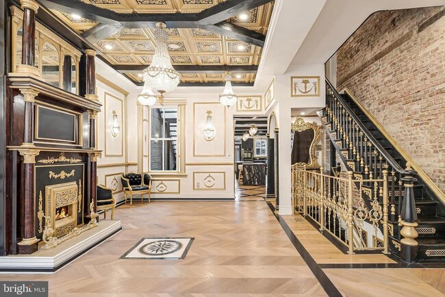 Building Photo - 810 Prince St