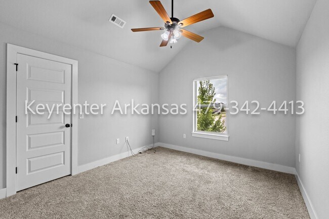 Building Photo - 800 Fallon St