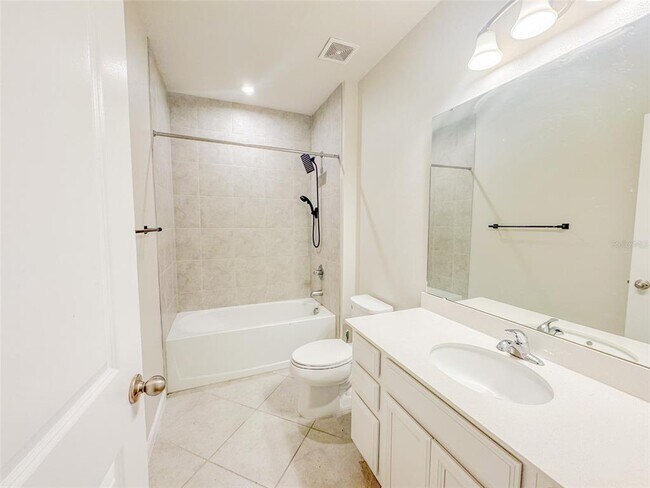 Building Photo - 8815 Sunshower Pl