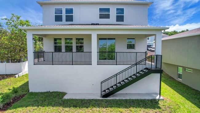 Building Photo - Stunning 4/3 in Gated Dora Parc! Water Views!