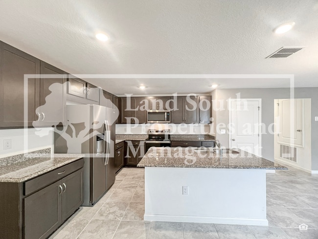 Building Photo - 4811 Rigging St