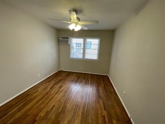 Bedroom - 124 N. Maple