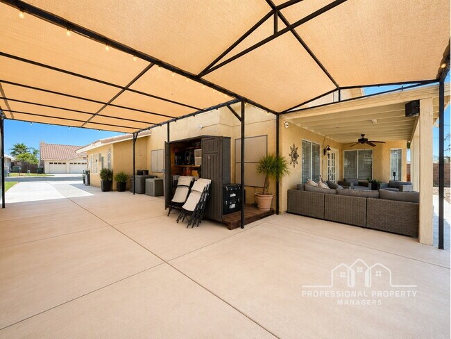 Building Photo - “Stunning 4-Bedroom, 3-Bathroom Solar Home in Rancho Sereno”