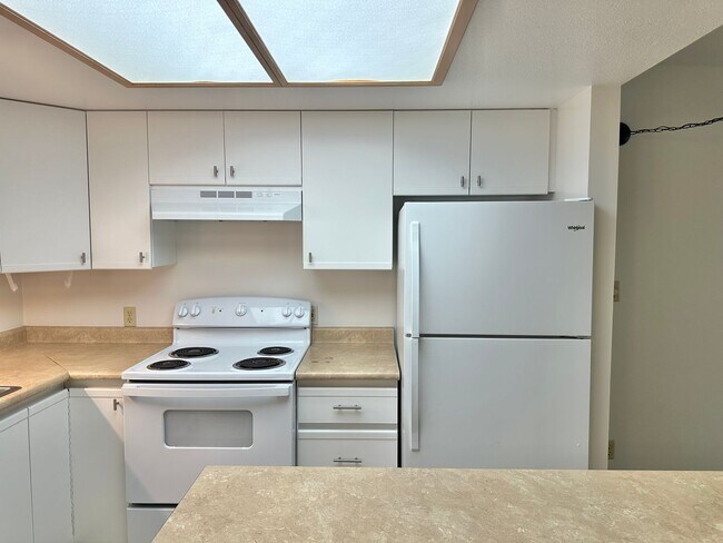 Building Photo - 1 Bedroom / 2 Bathroom Condo at Maui Banyan - 650 Sq Ft