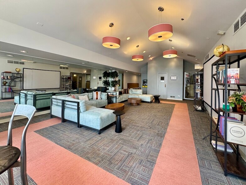 Community Room - 40 E 9th St